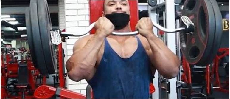 World record dumbbell curl